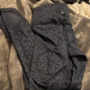 Lululemon dark blue and Black Patterned Leggings